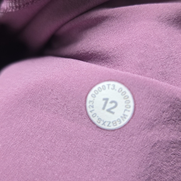 Lululemon Softstreme High Rise Cropped Pants Velvet Dust Size 12 - Picture 6 of 6